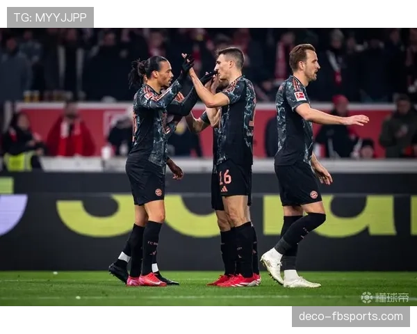 拜仁国内霸主地位出现松动迹象：竞争格局变化对联赛走势产生影响