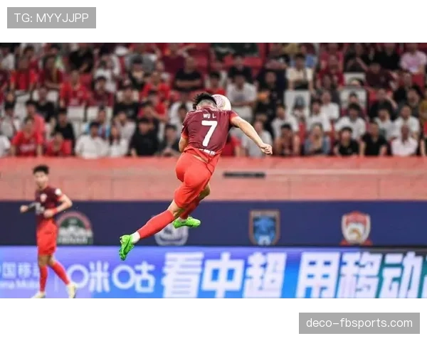 撕开中卫前插频制造威胁武磊本赛季较上季更主动